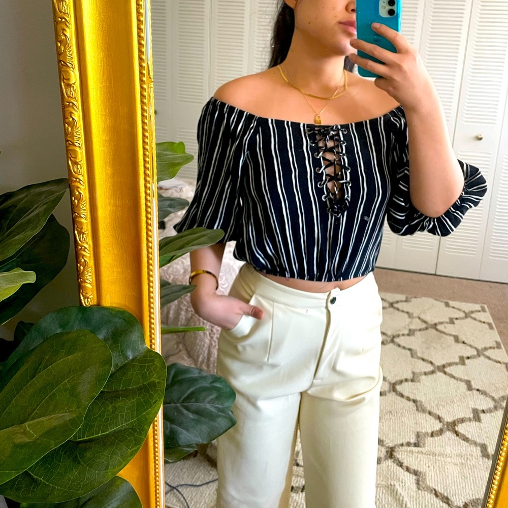 Tie-up Striped off shoulder Top